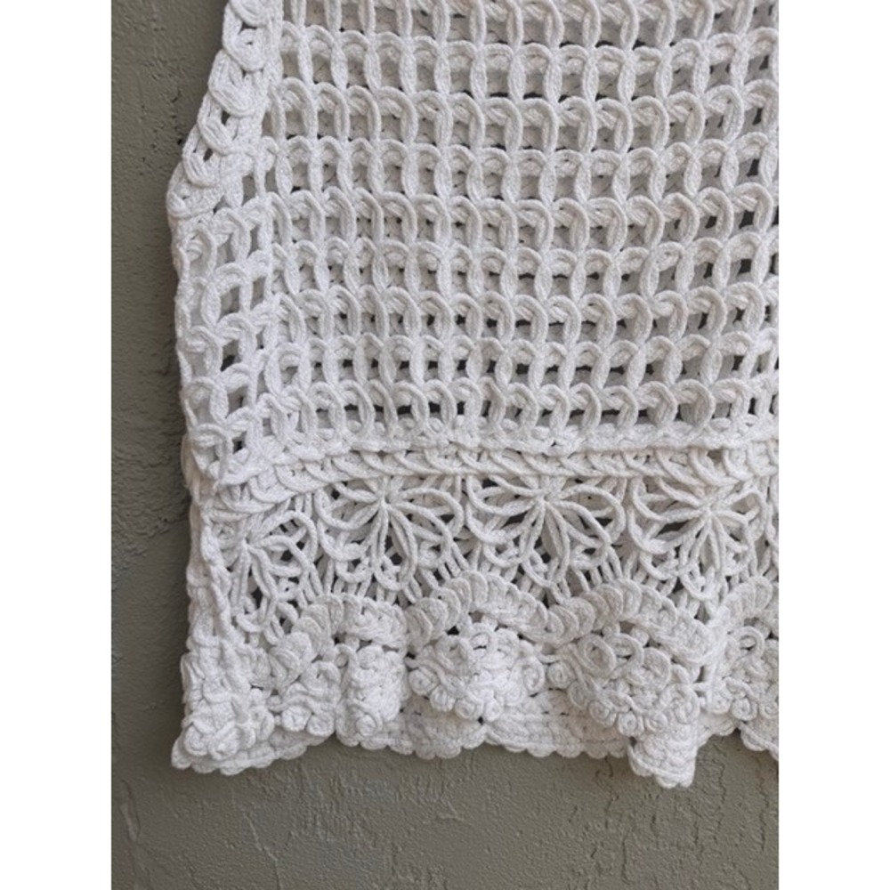 Ultra Pink Womens White Crochet Sleeveless Top LARGE Boho Lace Scalloped Cottage - Picture 9 of 9